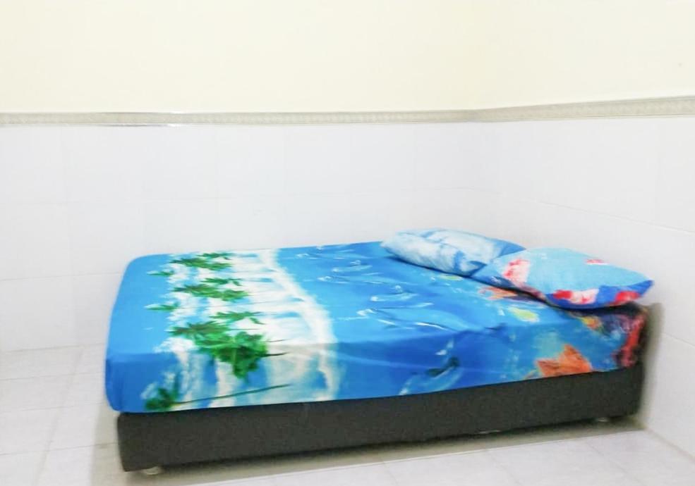 ホテル D'Kost Ketintang スラバヤ エクステリア 写真